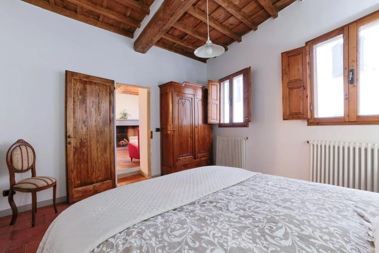 Apartment Lacosta Near Ponte Vecchio Florence